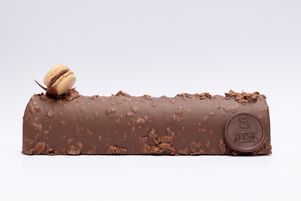 IJsbûche hazelnoot-karamel zeezout melk